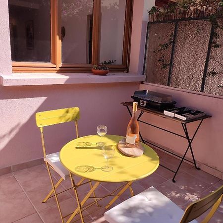 Charmant Studio Lavandou - 500M Plage Le Lavandou Exteriör bild