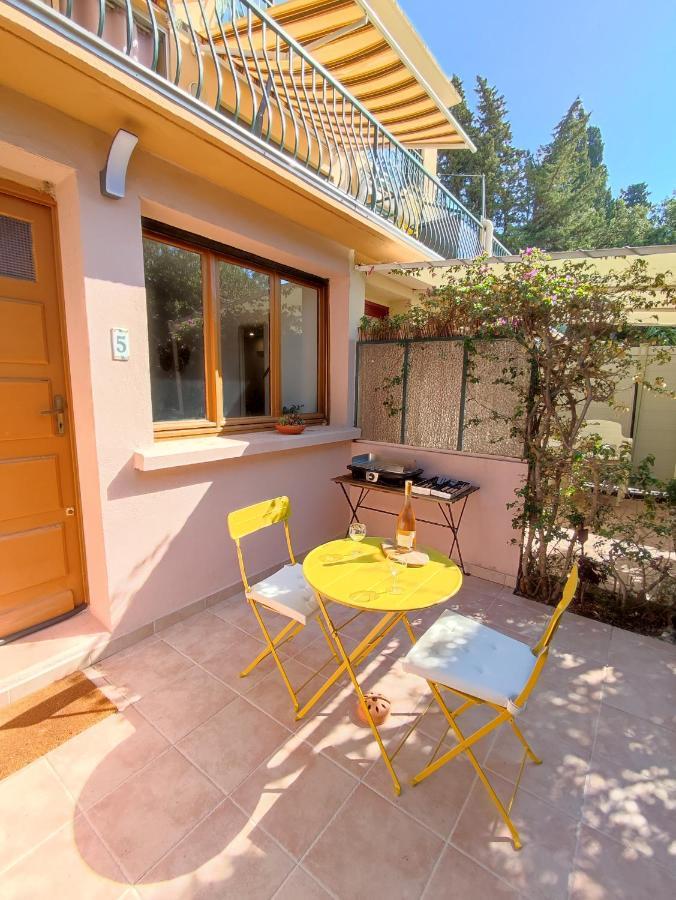 Charmant Studio Lavandou - 500M Plage Le Lavandou Exteriör bild